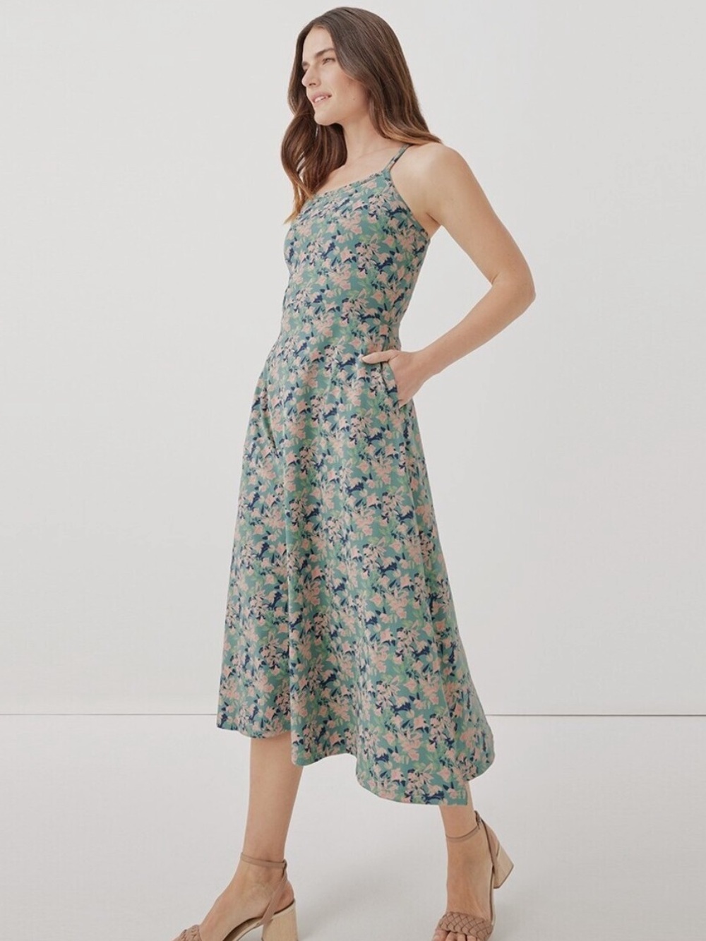 Pact Fit & Flare Midi Dress in Shadow Floral Spruce Sz L